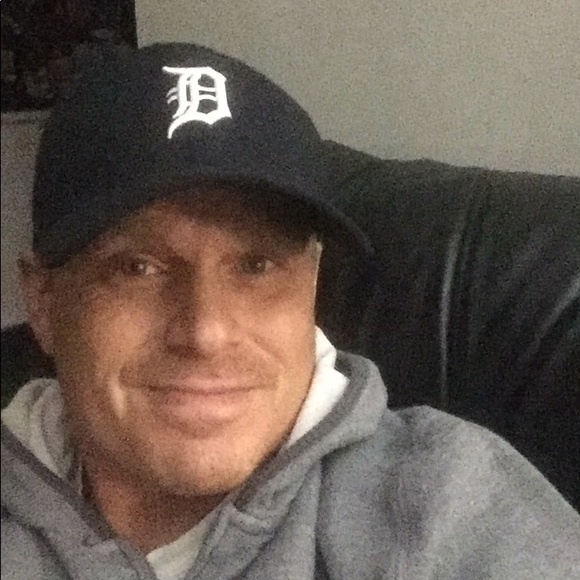 Meet your Posher, David - Picture 2 of 5